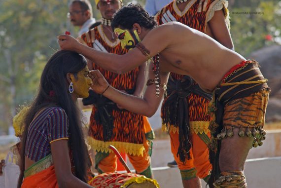 oggudolu_makeup_old_caste_art_form_performance_madras_courier