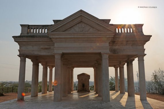 raymonds_tomb_madras_courier