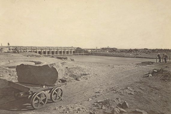 great_indian_hedge_wall_madras_courier