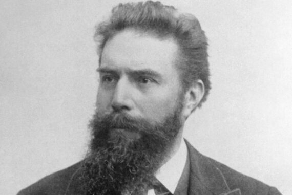 wilhelm-madras-courier